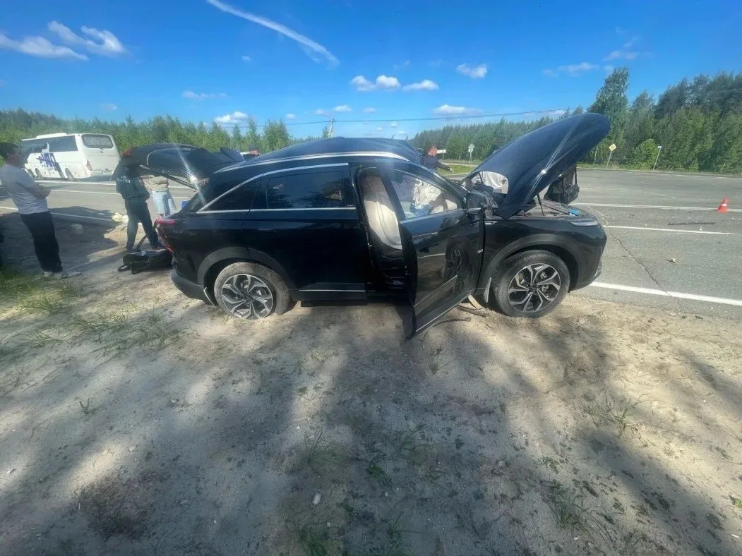Подробности смертельного ДТП под Емвой

Вчера около 14:01 на 120‑м километре трассы Сыктывкар – Ухта
