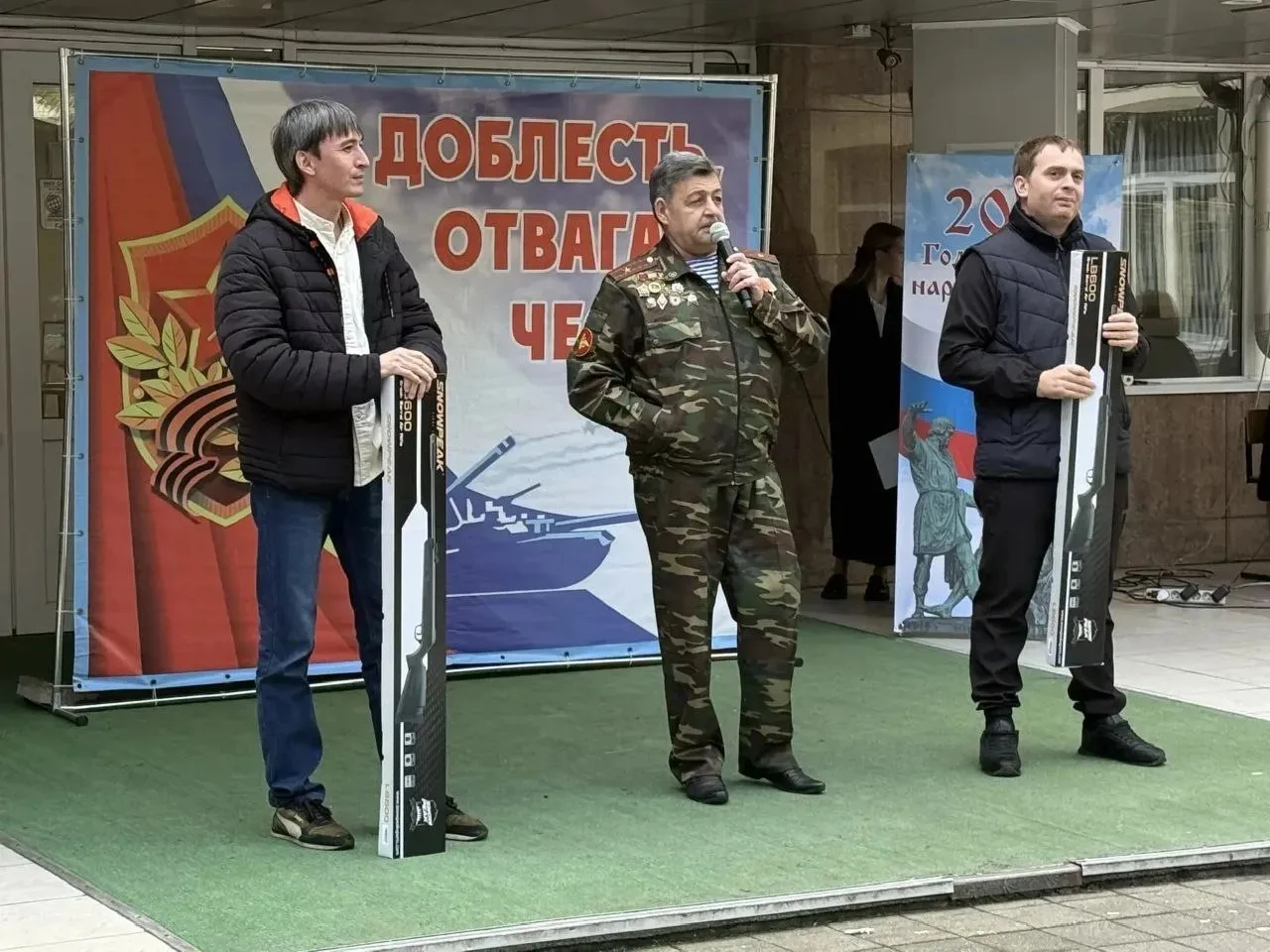 На старт, внимание, марш! 🏁  Воспитанники нашего клуба и юнармейцы отряда специального назначения «Л