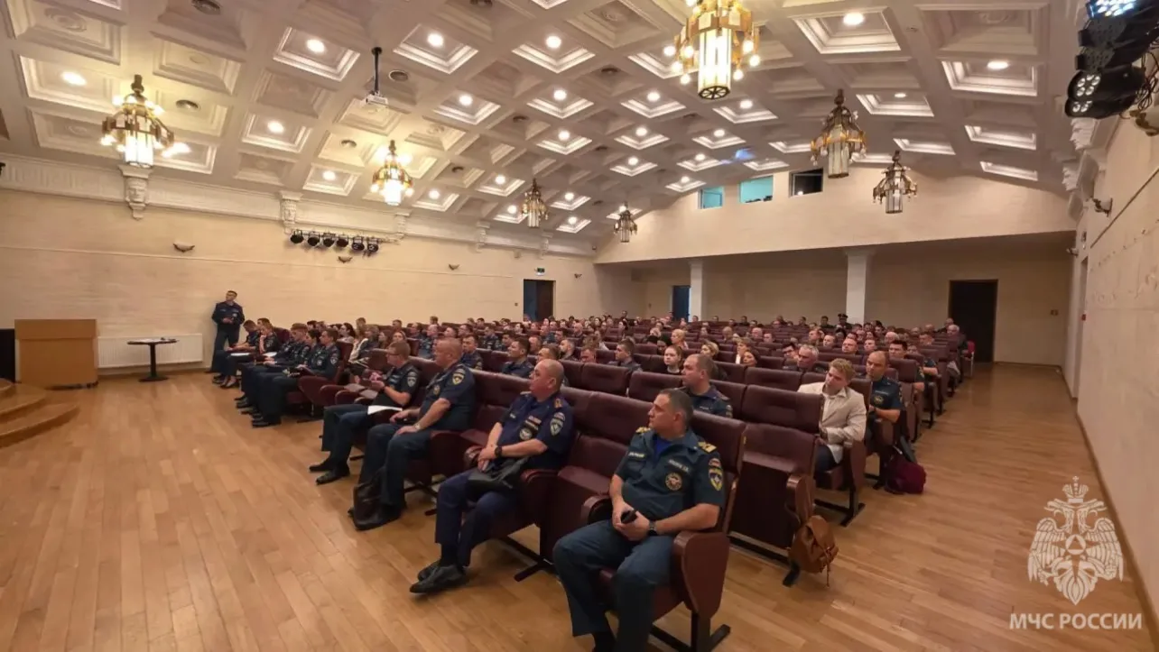 В Главном управлении МЧС России по Калининградской области прошло занятие по служебной ...