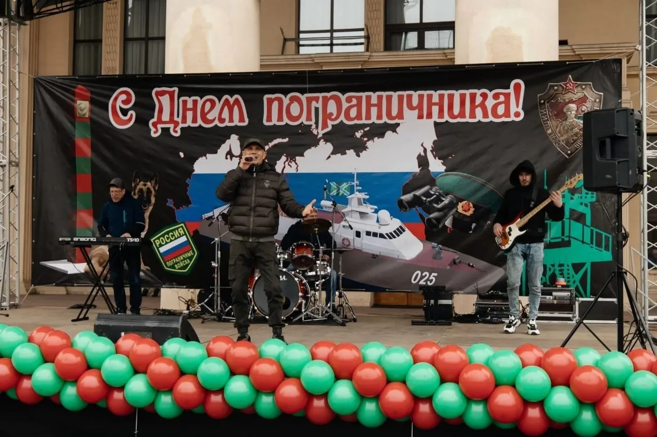 🔥Новокузнецк отметит День пограничника  28 мая в 10:00 на Театральной площади у фонтана состоится то