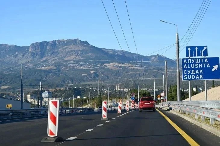 В Крыму за 3,2 млн рублей проконтролируют ремонт дороги