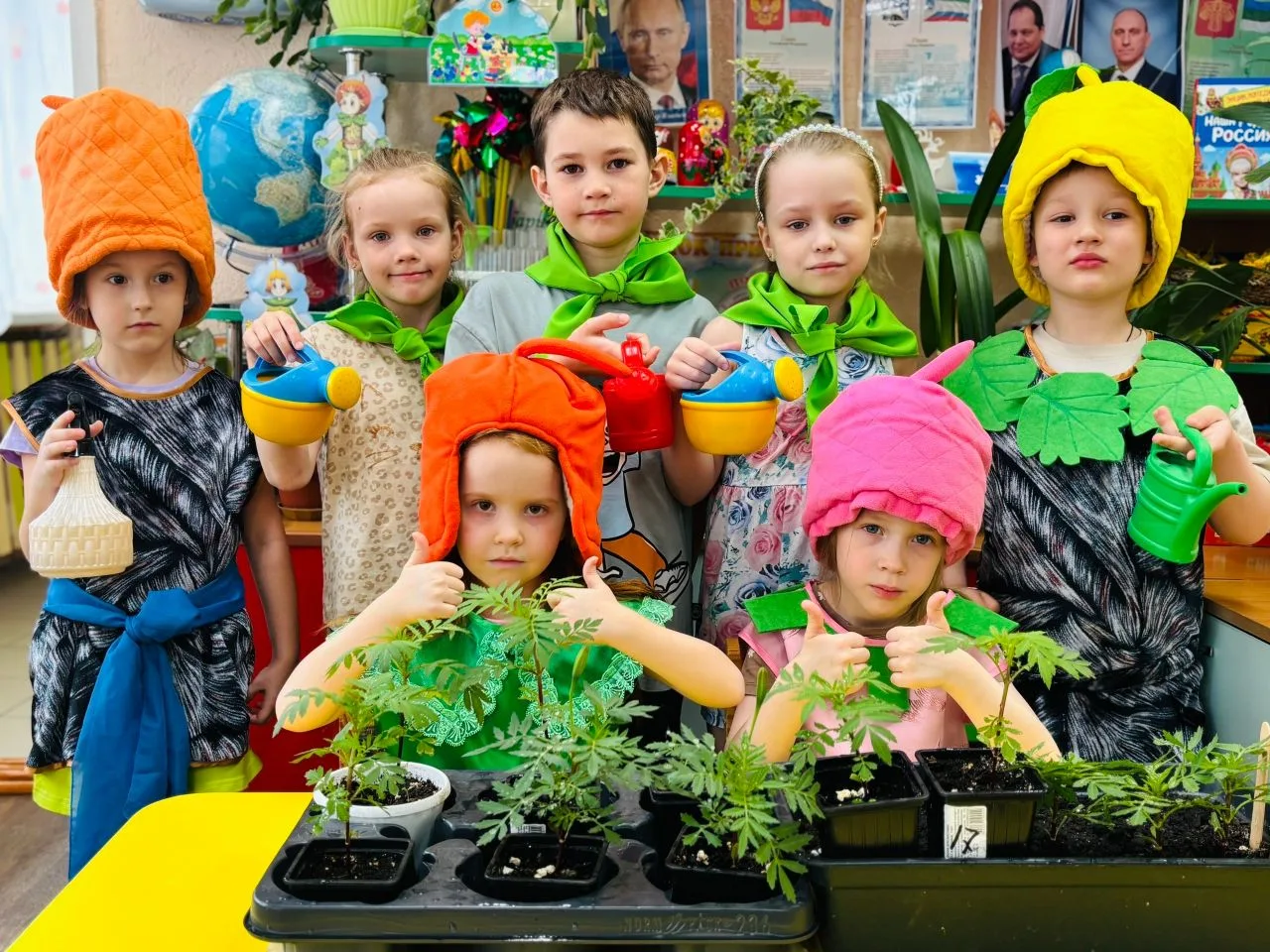 🍀Как вырастить красоту своими руками? Спросите у наших эколят!