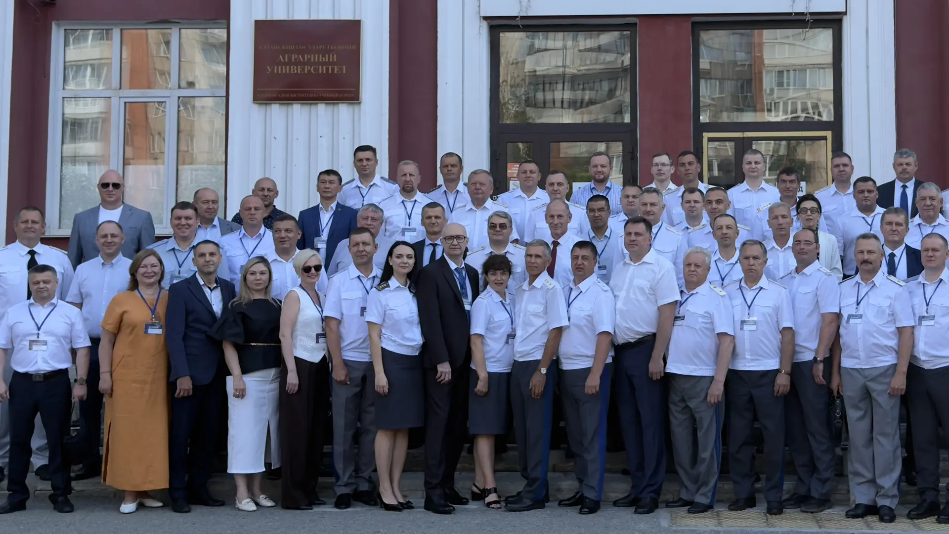 Татарстан в тройке лидеров: начальник Управления Гостехнадзора РТ Альберт Бурганов прин...