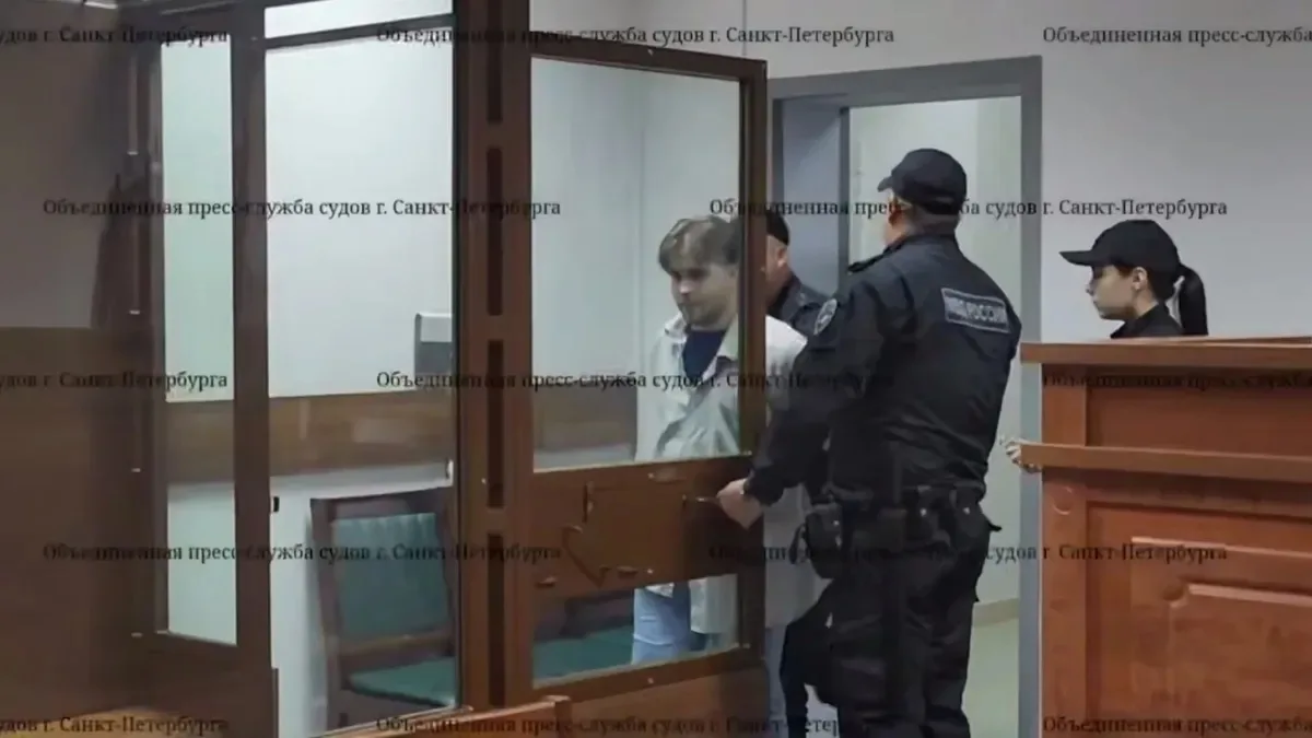 Петербуржец получил 12 лет лишения свободы за поджог на железнодорожной станции

Сергея Сахарова, 