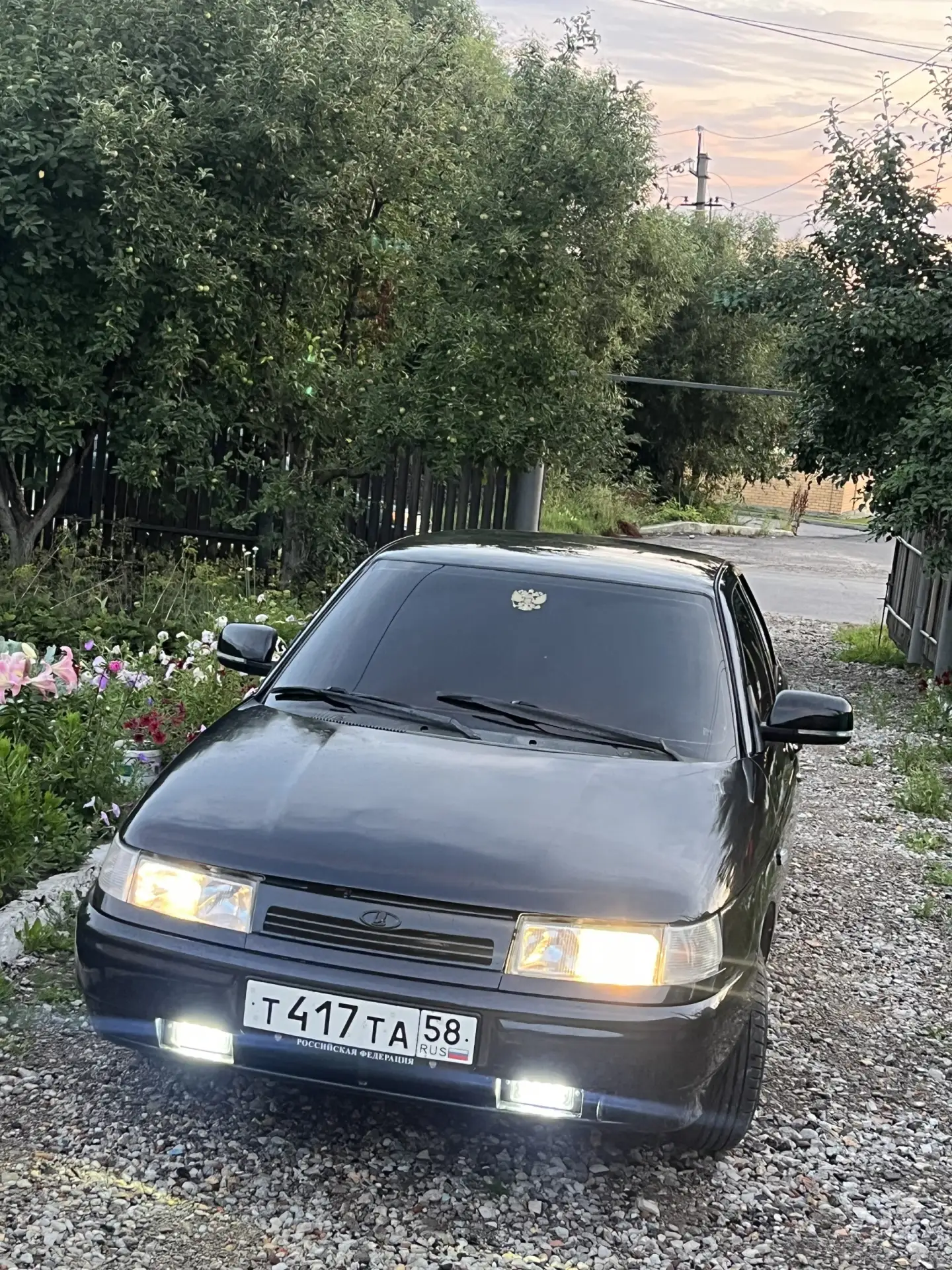 Продам автомобиль ваз 2112. Машина 2008 года с пробегом 170.000км на 124 двигателе. Вес...