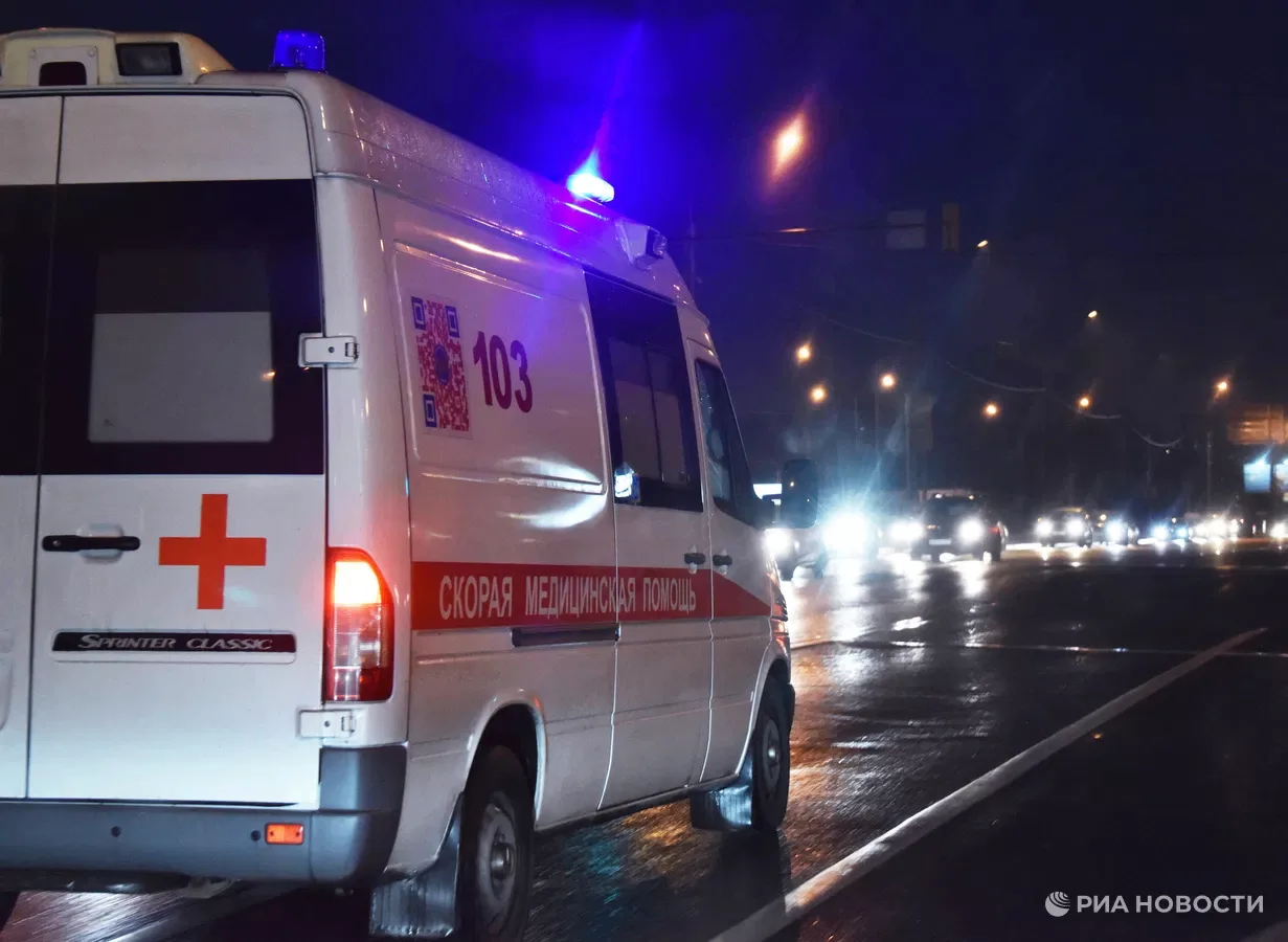 Мужчина погиб из-за удара украинского дрона по частному дому под Курском, сообщил Хиншт...
