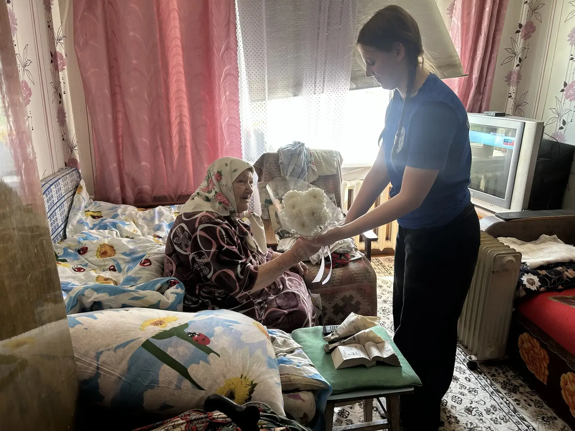 🇷🇺День Победы —  один из самых значимых и почитаемых праздников в России.  В этот день вся страна вс