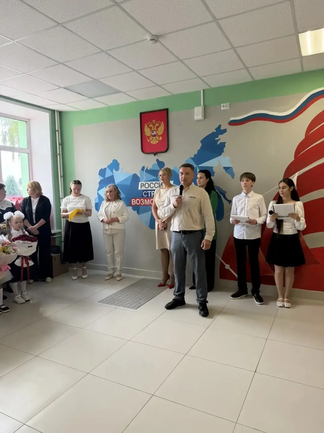 📚✨ ДЕНЬ ЗНАНИЙ В ГБОУ СОШ п. ЧЕРНОВСКИЙ: ПЕРВЫЙ ЗВОНОК В СТРАНУ УЧЁБЫ!