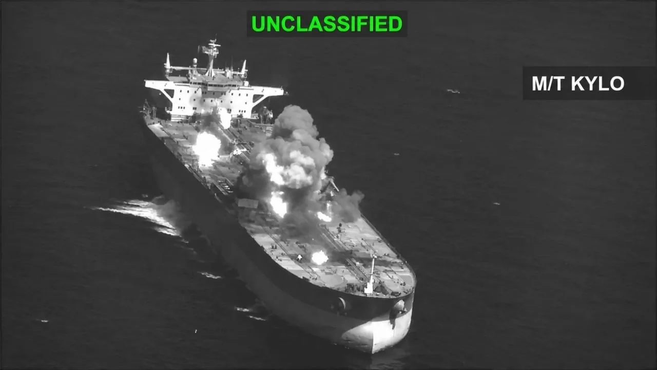 🇮🇷 Иран нанёс ракетный удар по американским кораблям в регионе