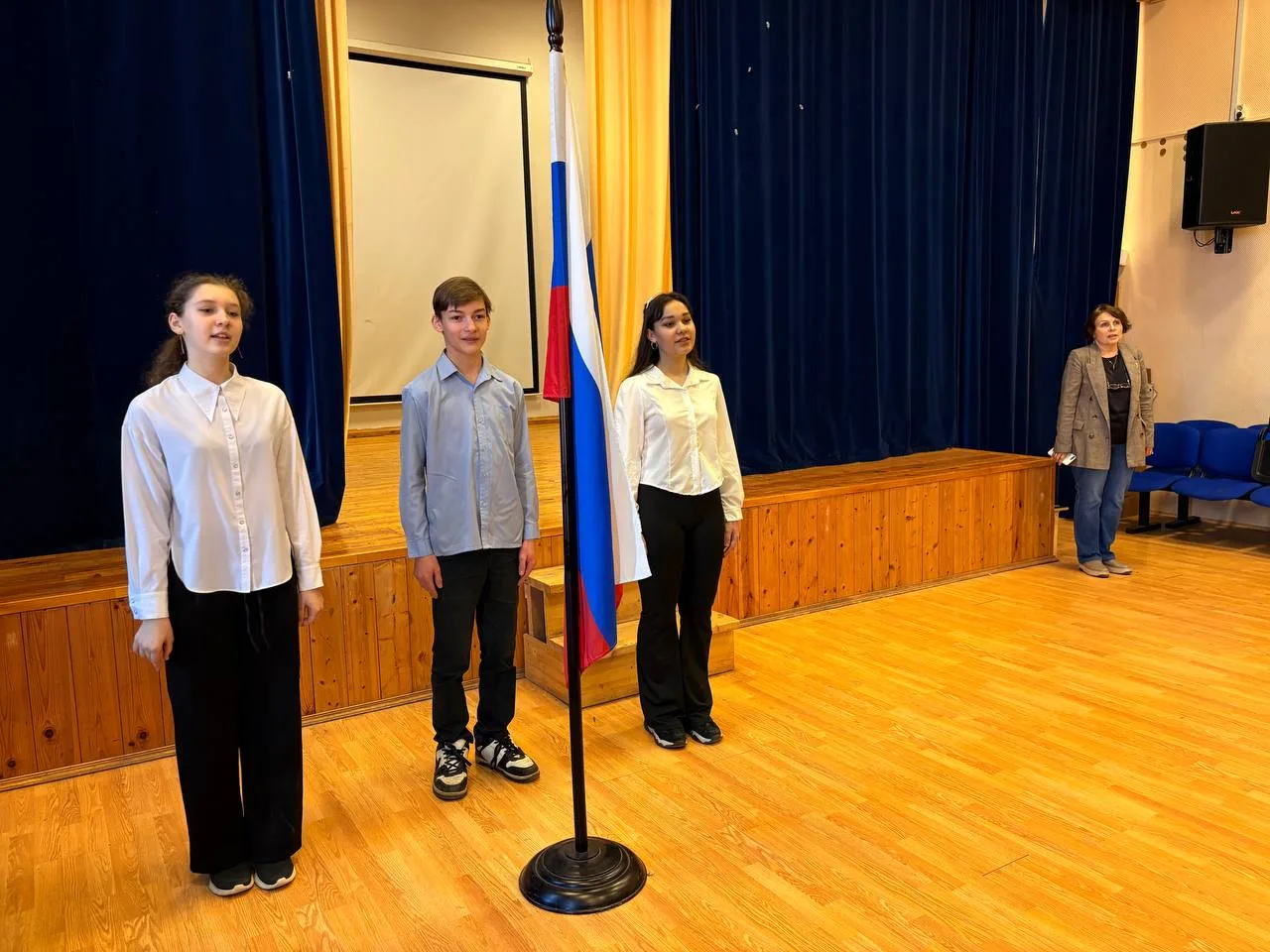 🇷🇺 Россия — моя Родина  📍 Ленинский проспект, 34А 📍 Ленинский проспект, 39А 📍 Ленинский проспект, 43
