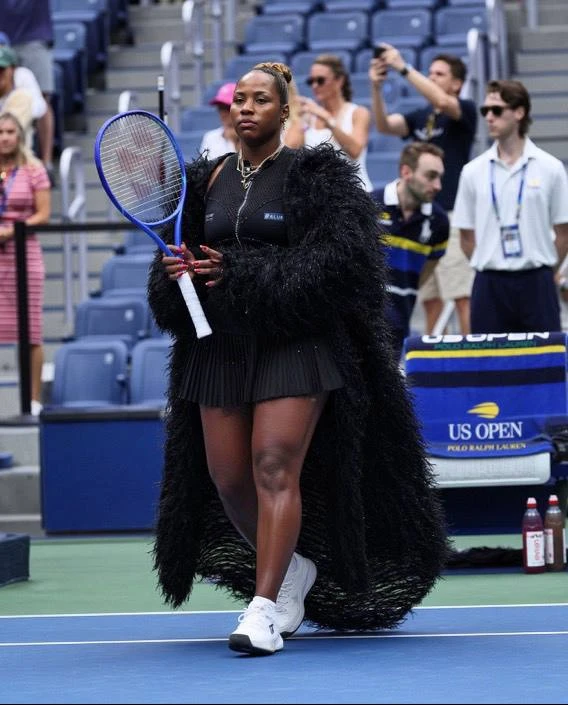 Как вам прикид Тейлор Таунсенд на 1/8 финала US OPEN? 🤔