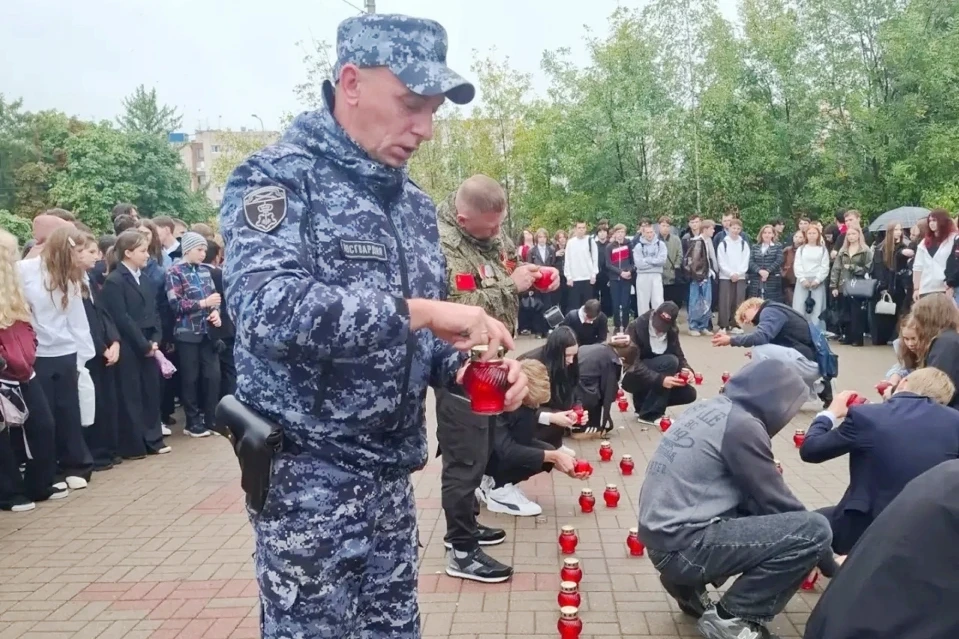 В Петербурге сотрудники Росгвардии приняли участие в мероприятиях, посвященных Дню соли...