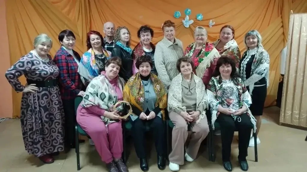 🪗« В песне - сила, красота, душа народа» - так называлась программа, которая прошла в  парковом  пом
