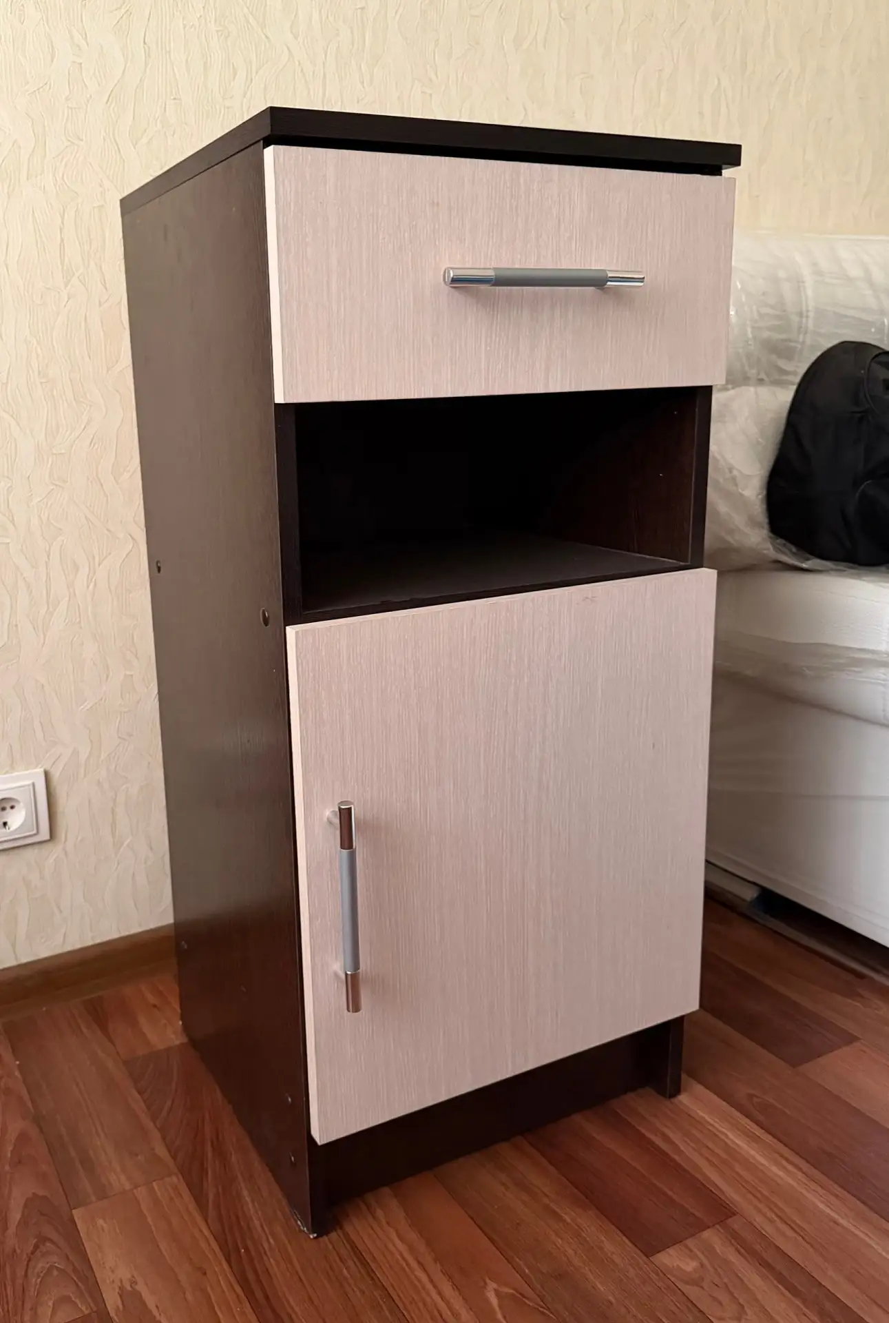 Продам прихожую: