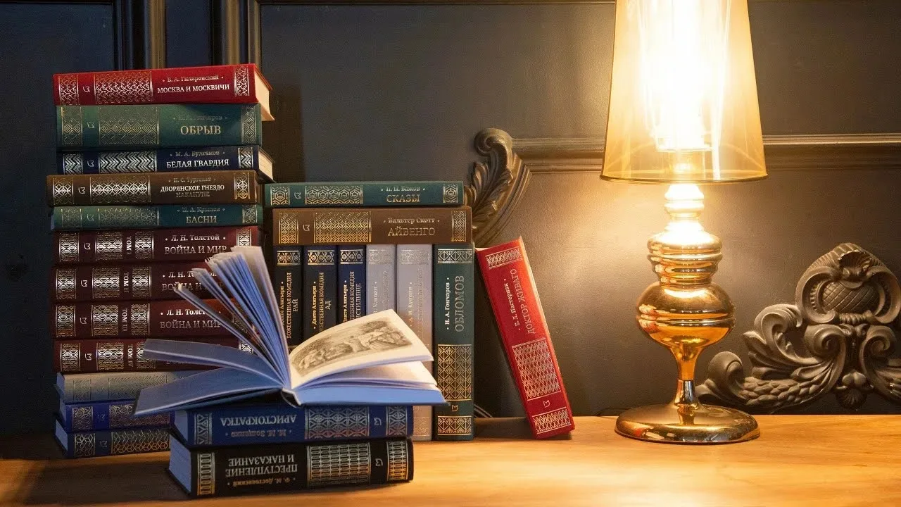 Зачем читать классику?📖

«Толстой - это скучно», «Достоевский - это депрессивно», «Чехов - я не пон