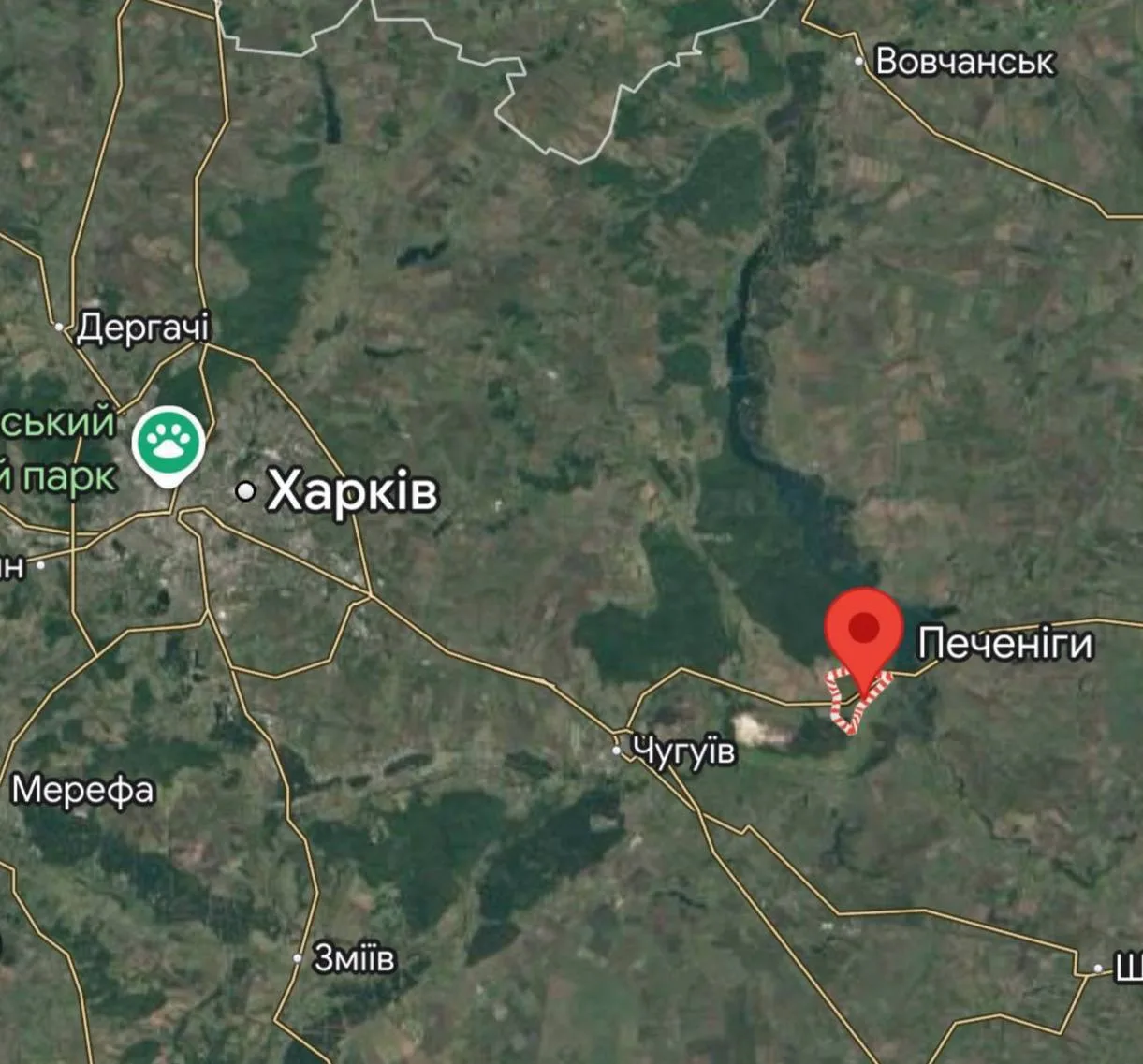 Кадры прилета ФАБов с УМПК по дамбе в районе н.п. Печенеги в Харьковской области  Это одно из крупне