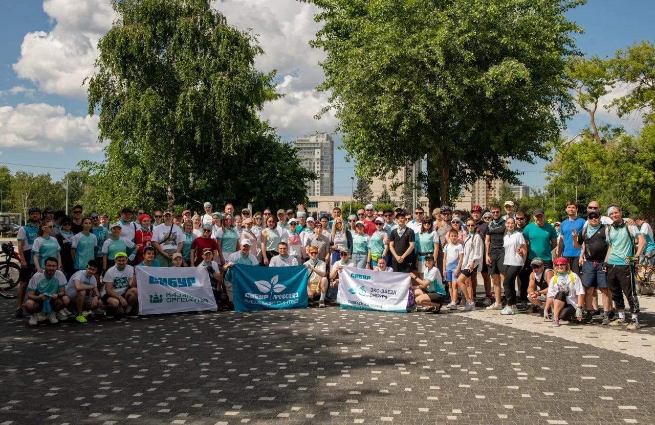 🚴🏻‍♂️ «Экозаезд СИБУРа»: 120 человек на велосипедах проехали 15 км по Казани

12 июня в Казани про