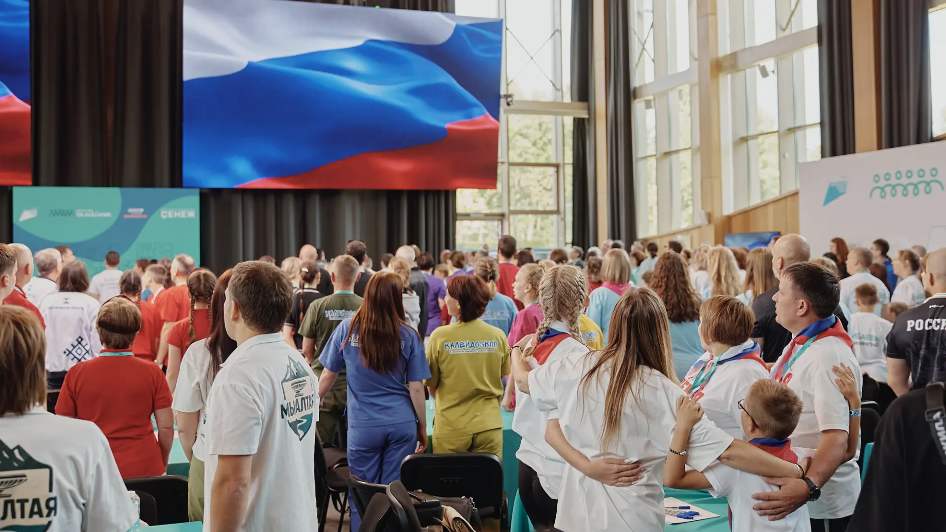 Первый день оценки на финале завершен ✨

Сегодня часть семейных команд уже прошла свои конкурсные за