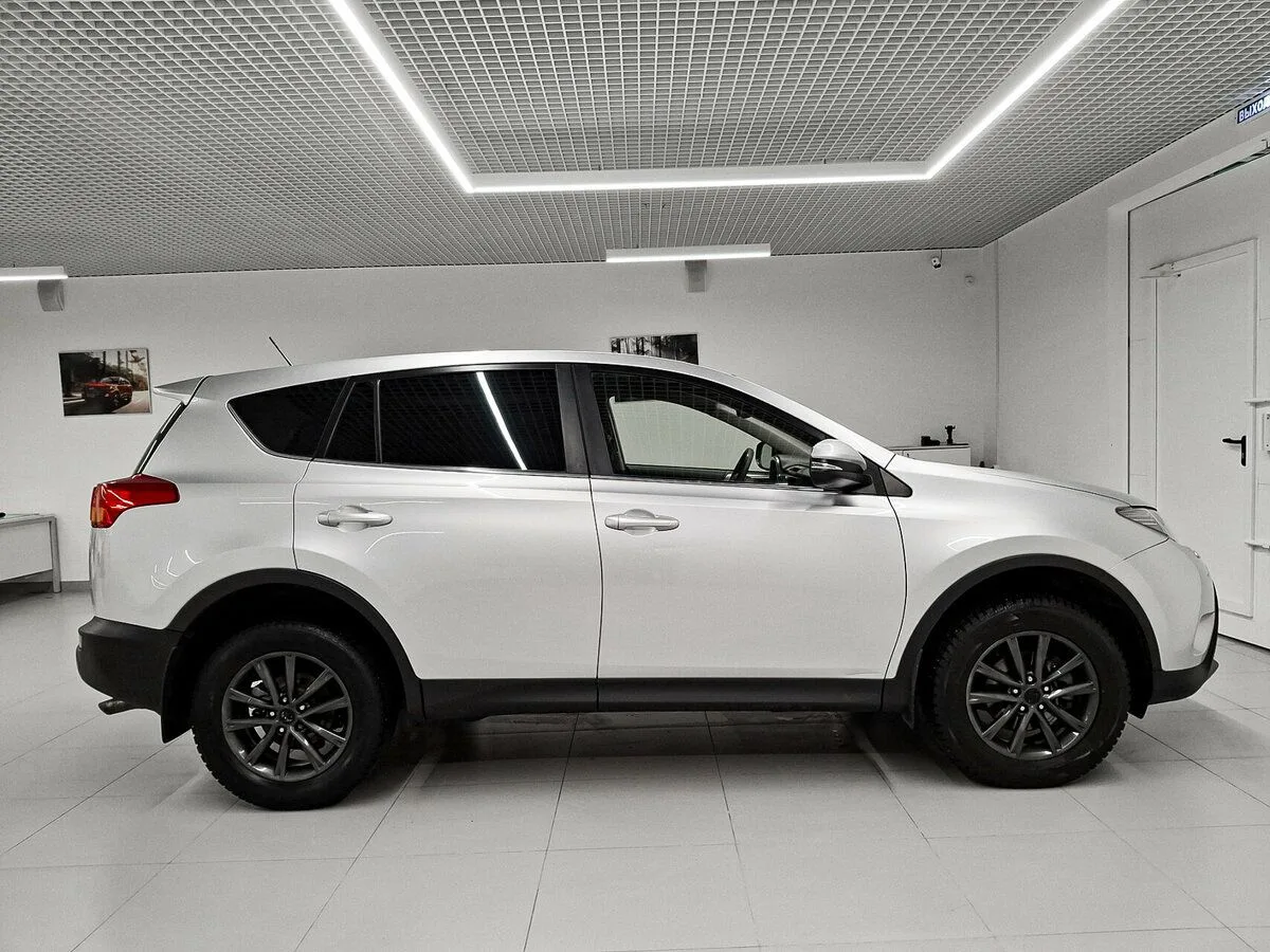 🚗💥 Эксперт назвал самые частые поломки Toyota RAV4 — и фанатам модели это точно не понравится Toyota