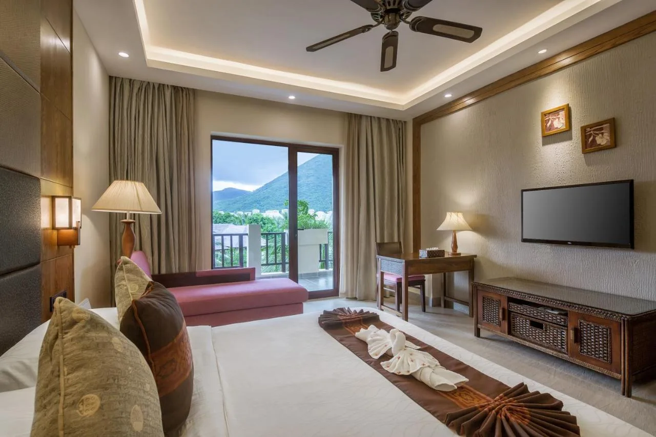 🏠 Yalong bay villas & spa 5⭐️