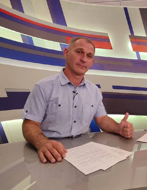 🎂 Сегодня у нас два именинника — спортивный журналист ГТРК «Курган» Евгений Иванов и оператор Алекс