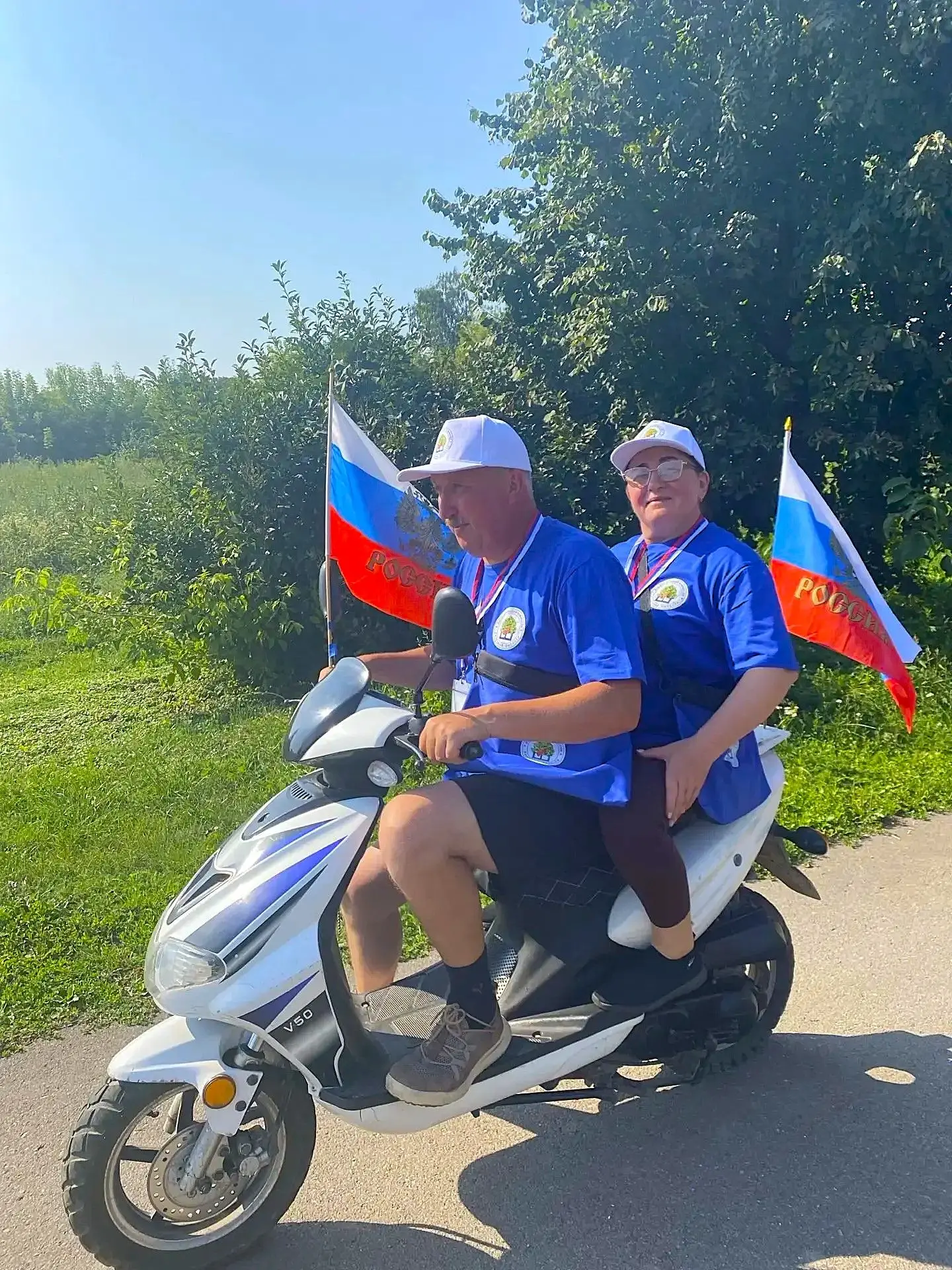 «ИнформУИК» в движении: от велосипеда до трактора! 🚲 🚜Обход продолжается, и наши колл...