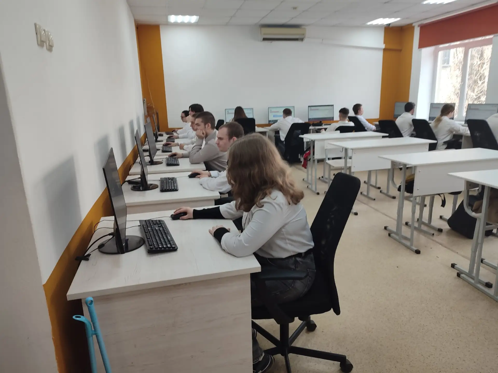 📚 Аттестационное тестирование по МСиС: группа ВЭВХ-331  01 апреля 2026 г. студенты группы ВЭВХ-331 у