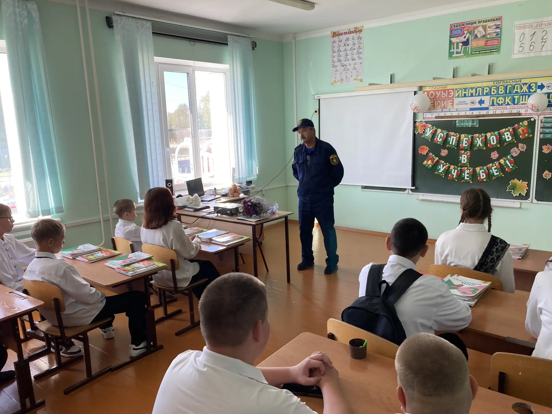 Урок безопасности или почему телефон на зарядке — это не игрушка.