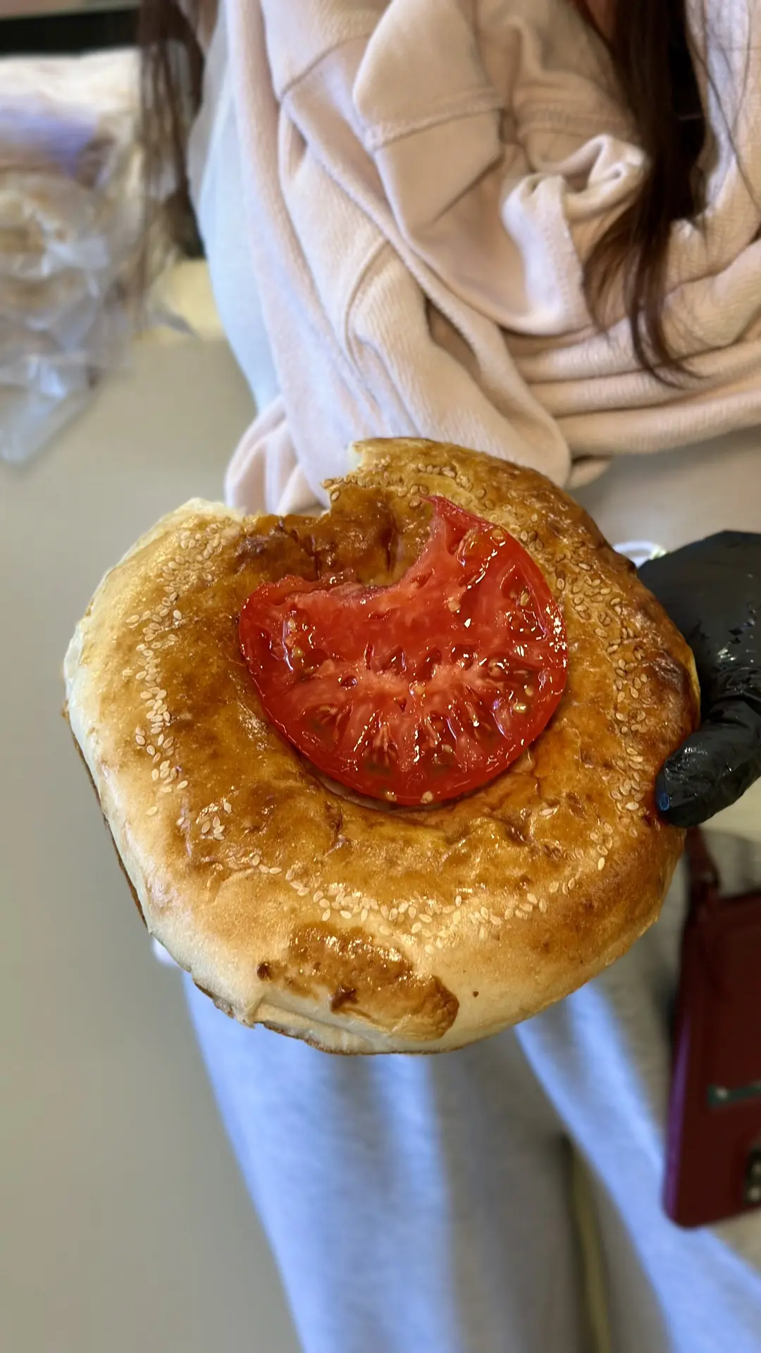 Запоминайте, как есть вкуснейшие узбекские помидоры с тандырной лепешкой🫓🍅