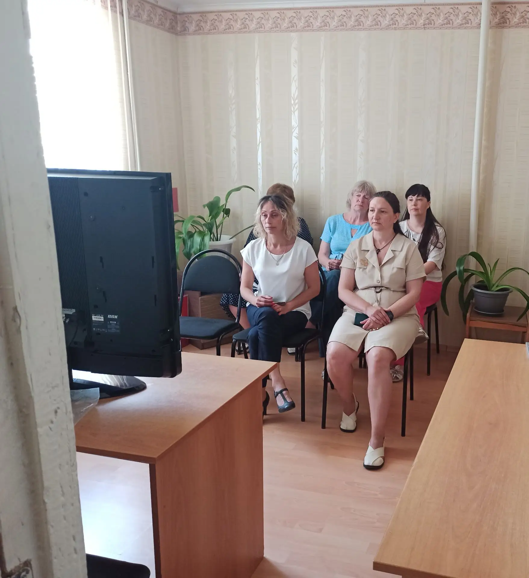 10.06.2026 в центре занятости населения прошло заседание  Женского клуба:  «Лето с пользой»,   на ко