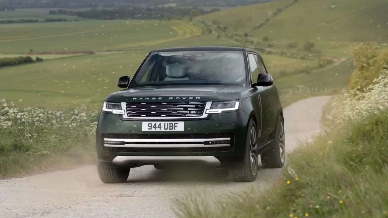 Range Rover впервые стал полностью электрическим