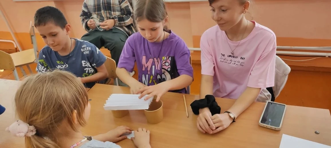 День 2️⃣
День науки «Академия изобретателей»

✅В рамках Дня науки провели мастер-класс по созданию п