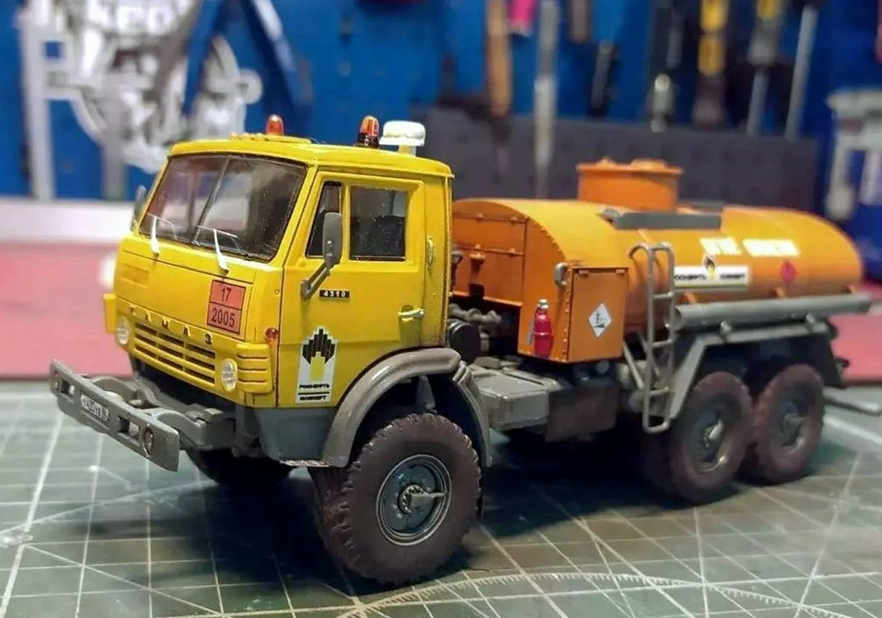 АЦ-7 (#КАМАЗ-4310). 1/43
