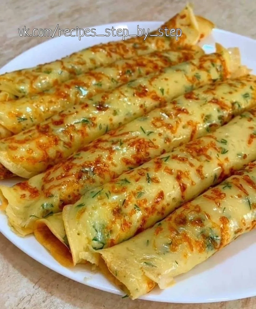 Сырные блинчики🔥 
⠀ 

⠀ 
Ингредиенты 
⠀ 
☑ 1,5ст молока 
☑ 2шт яиц 
☑ 1ст муки 
☑ 150гр сыра 
☑ 0,5