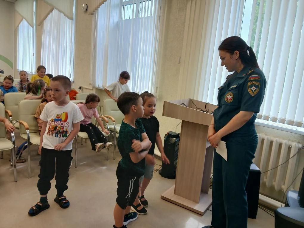 Сегодня инспектор отделения надзорной деятельности и профилактической работы Жарова Вер...