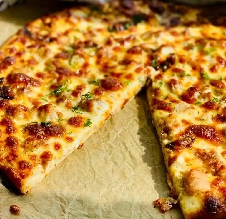 Пицца с курицей и соусом ранч