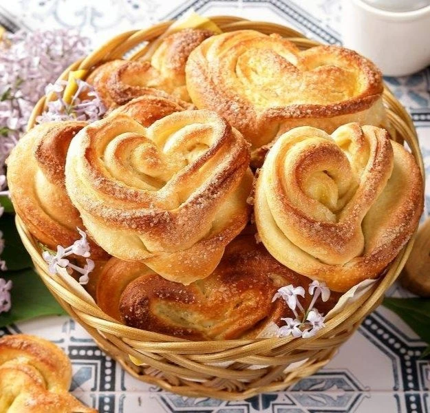 Булочки-пышки: ароматная, воздушная и невероятно вкусная выпечка в домашних условиях!

Ингредиенты д