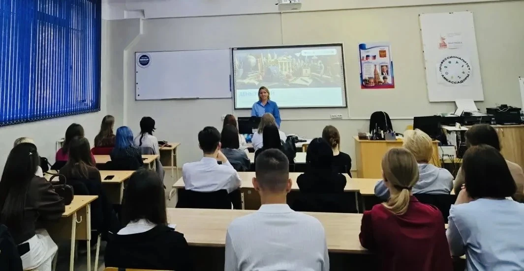 ✅1 сентября среди студентов 1- 4 курсов состоялась первая в этом учебном году встреча «...