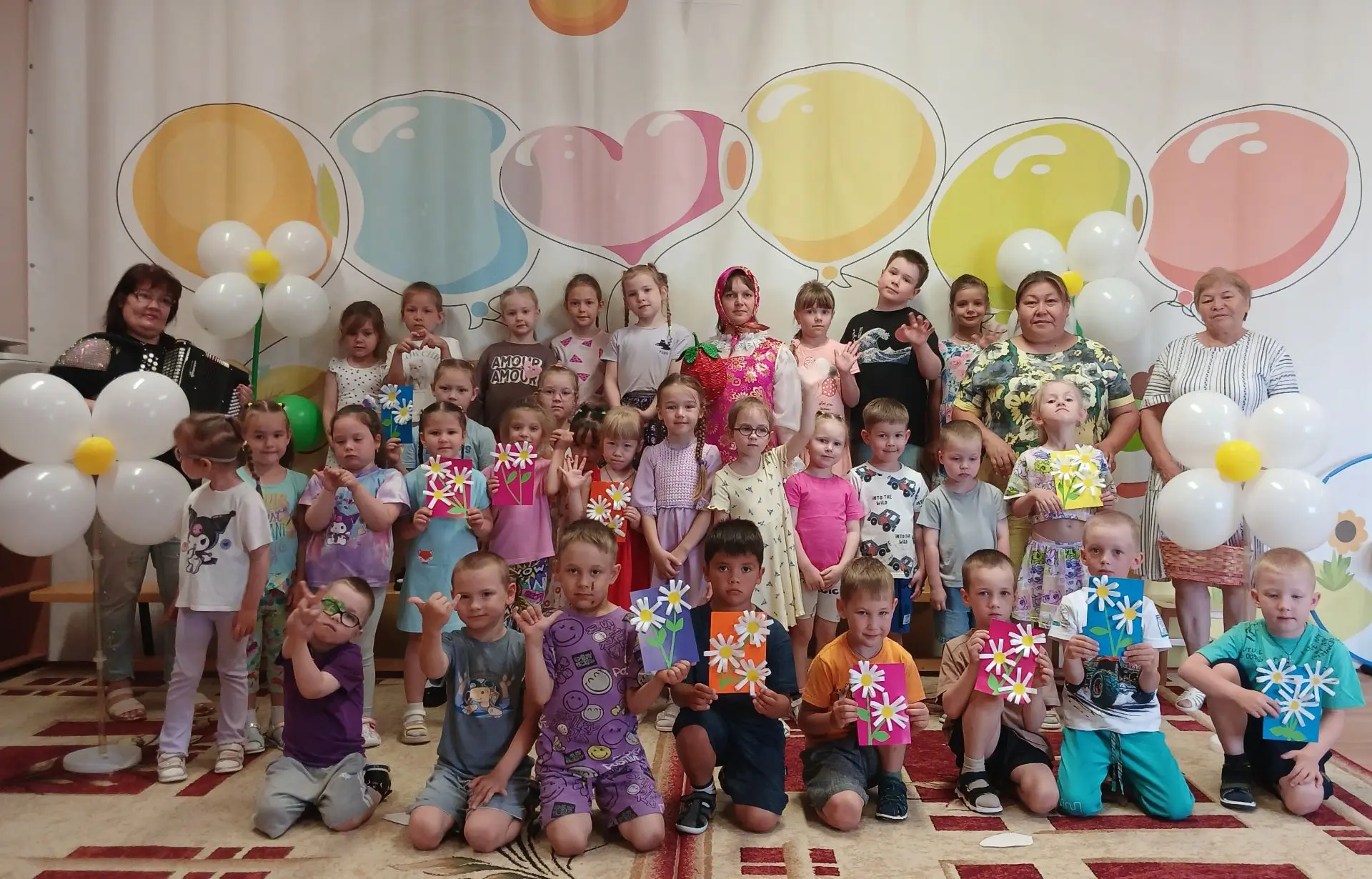🌼🎈☀️"ВОЛШЕБНАЯ РОМАШКА" - ПРАЗДНИК СЕМЕЙНОГО ТЕПЛА☀️🎈🌼 
 
💕Семья — это самое дорогое, что есть 