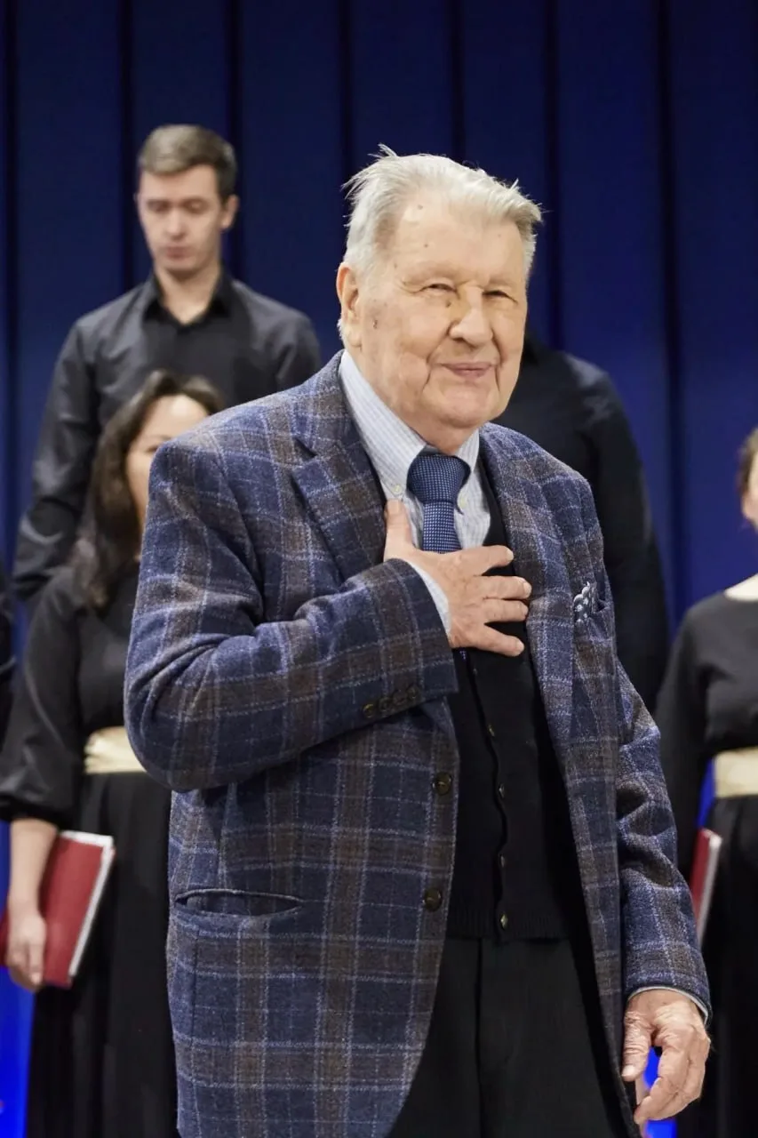 💙 90-летний юбилей отмечает сегодня почётный гражданин Подольска Владислав Германович Агафонников  П
