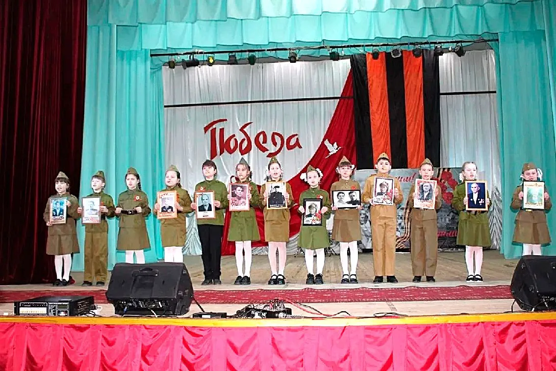 «ПЕСНИ ПОБЕДЫ ЛЕТЯТ НАД СЕЛОМ»   В Доме культуры им. Звягина А.М. Белоглинского района состоялся пра