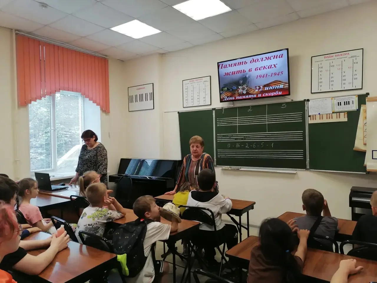 📸 День шестой: Бабки Ёжки, Богатыри и великая песня!