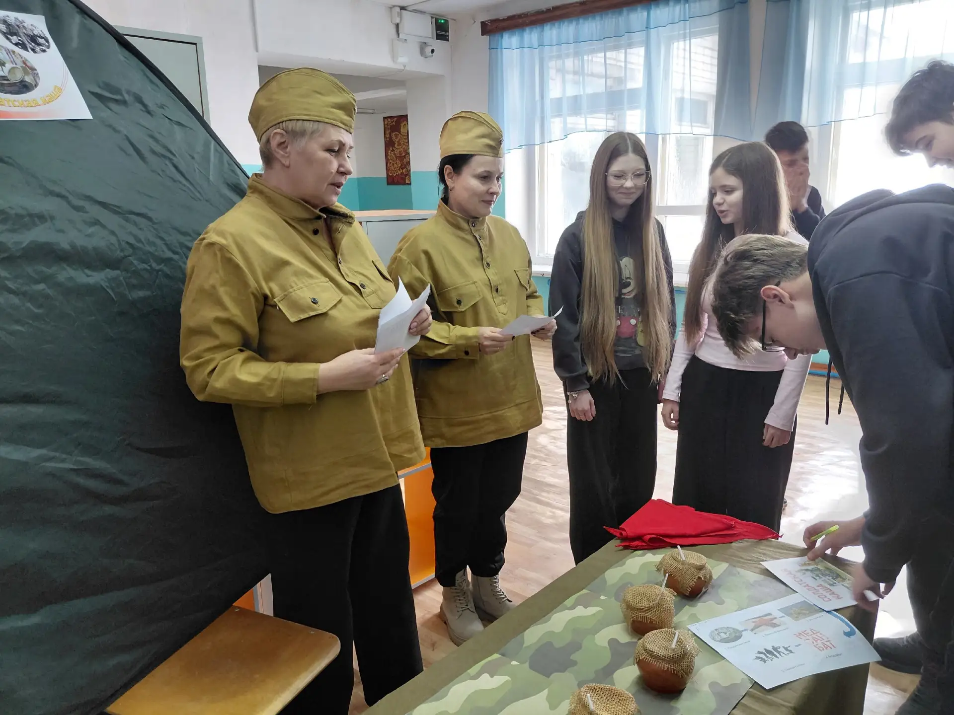 Патриотический квест «И в этой тишине меня не будет»  Сотрудники Уренской центральной библиотеки орг