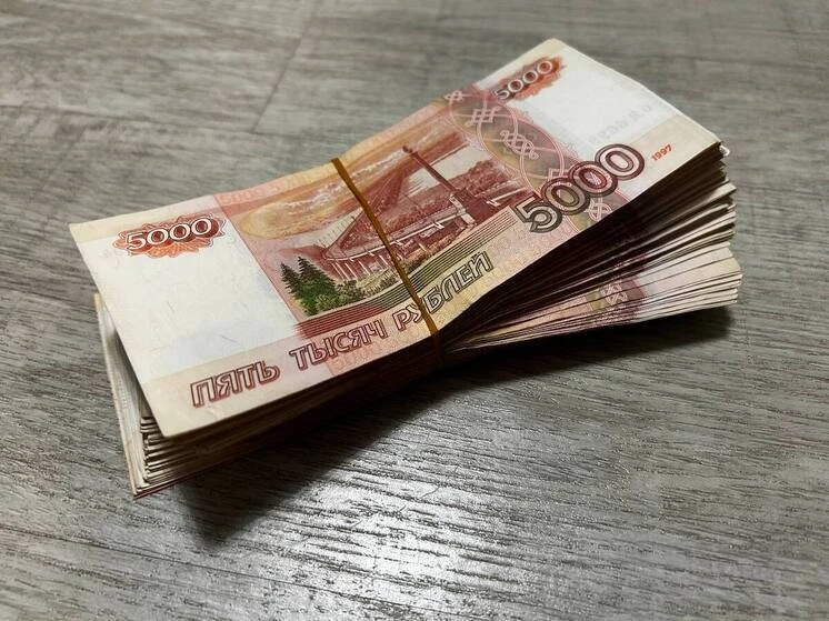 Житель Алтайского края поверил в выплату рожденным в СССР и лишился сбережений
