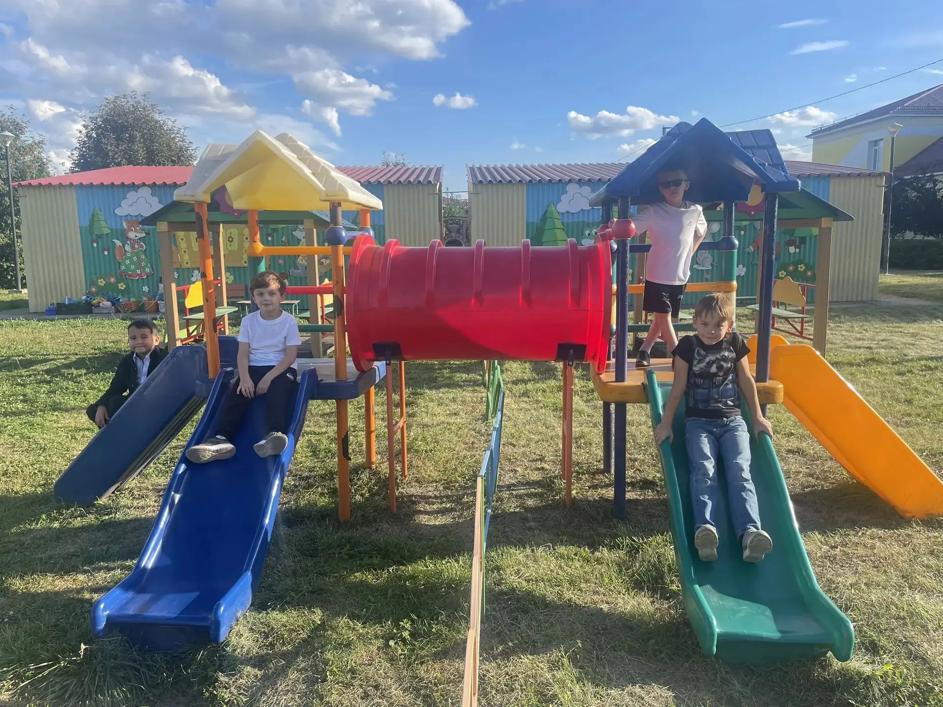 Насыщенный день в нашей группе продленного дня! 🏫✨