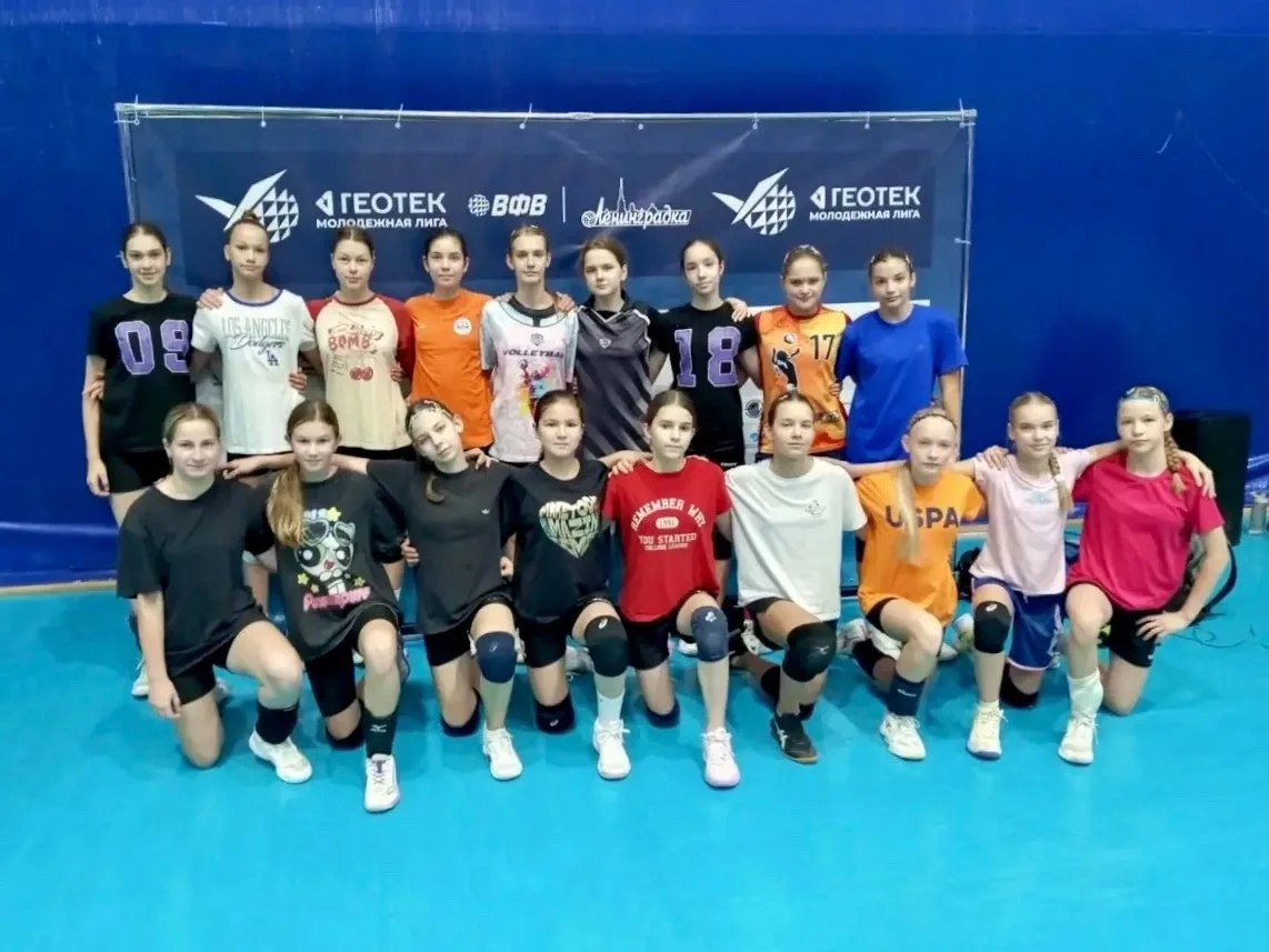 ✨Отделение волейбола на озере Зеркальное!