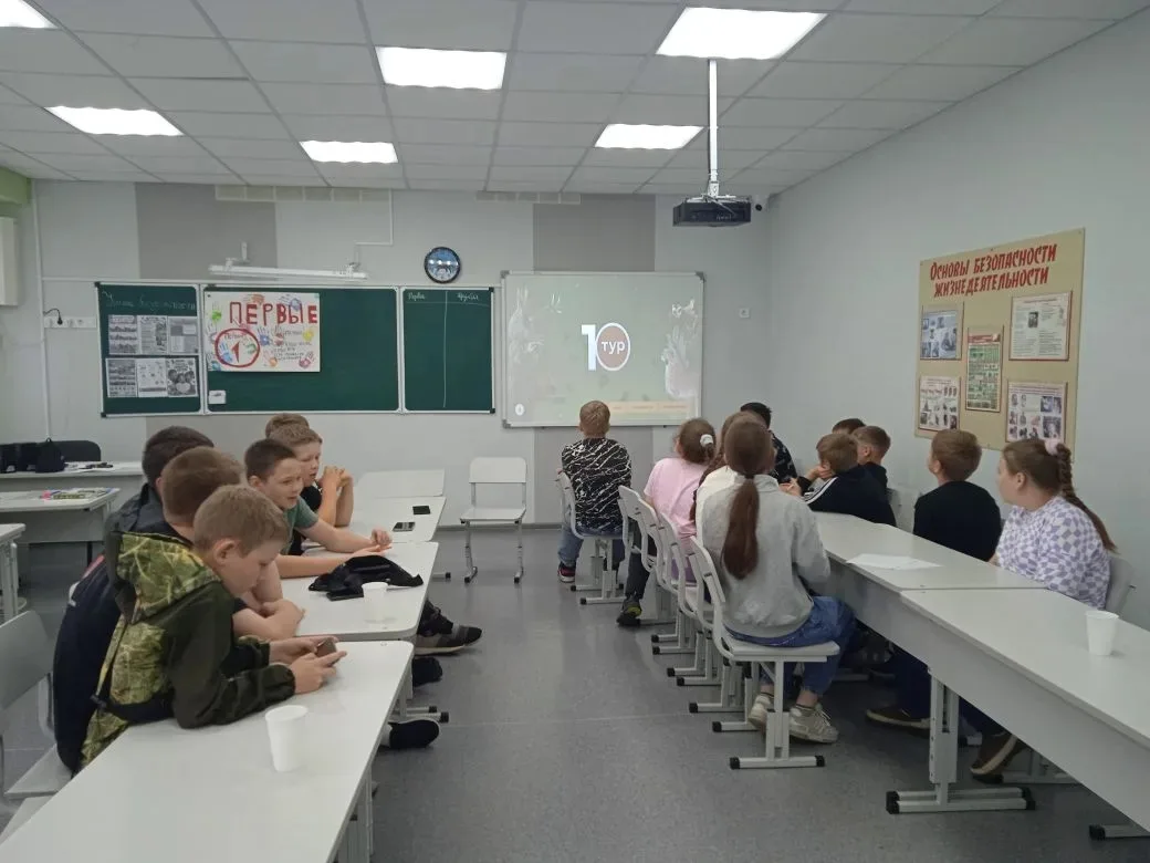 🧠🇷🇺 День 8. Мозгобойня, мастер-классы и подготовка ко Дню России!
