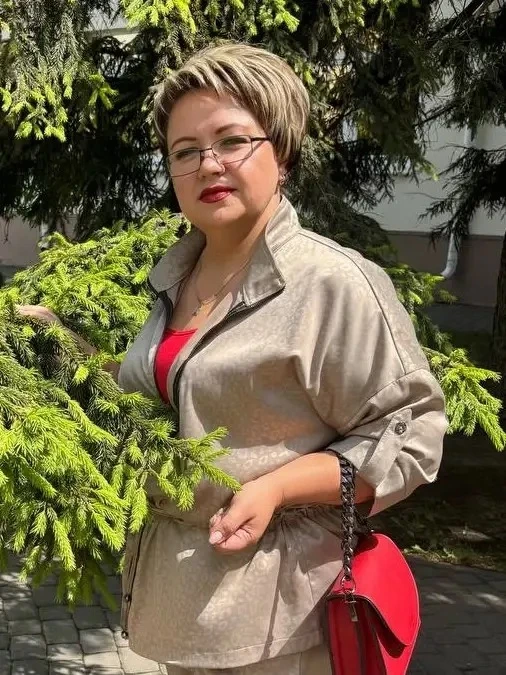 🥳Сегодня свой день рождения отмечает   Набережных Наталья Сергеевна — старший медицинский лаборатор