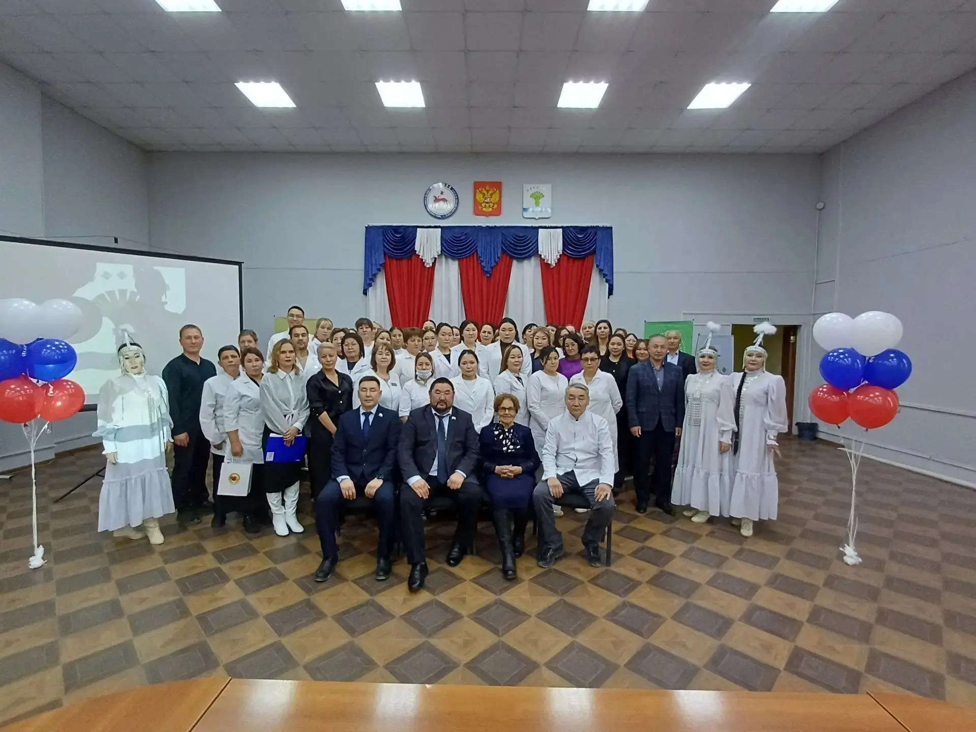 🩺 В Олекминской ЦРБ прошло посвящение молодых специалистов в профессию