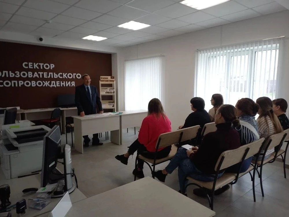 Рабочая встреча специалистов МАУ "МФЦ Пензенского района"и УСЗН по Пензенскому району